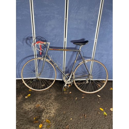 126 - Peugeot road bicycle