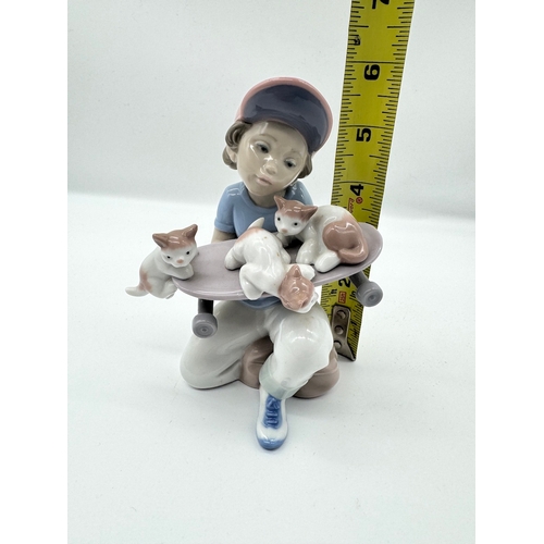 21 - Lladro 1994 Event Figurine 