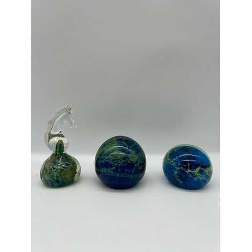 67 - Three vintage 1970's Mdina Studio Art Glass Paperweights - Richard Harris