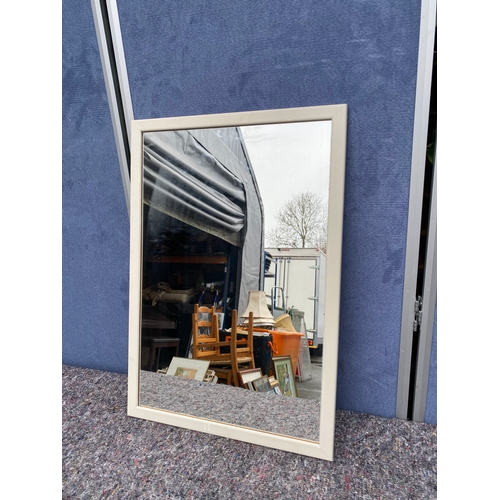 491 - Modern framed mirror. 

Dimensions - 25