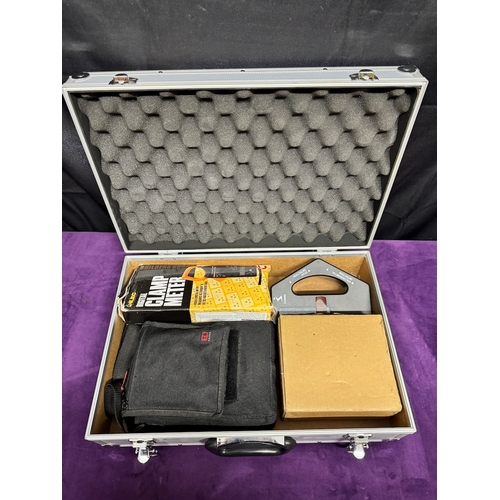 140 - Collection of electrical meters / detectors in flight case