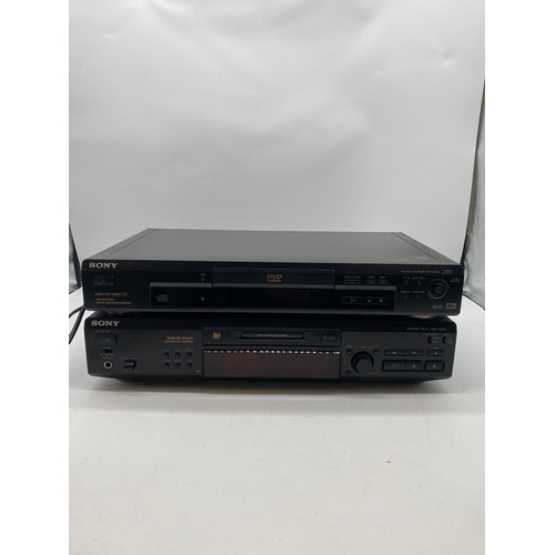 2 - Sony DVP S335 DVD player
Sony MDS JE520 Minidisc player