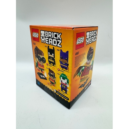 27 - Retired Lego 41587 / 41588 / 41585 Brick Headz Robin / Joker / Batman