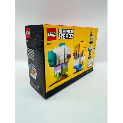 28 - Retired LEGO 41632 BRICKHEADZ - Homer Simpson and Krusty the Clown