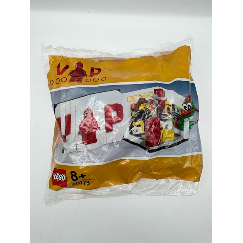 30 - Retired Lego 40178 Iconic VIP set Promotional