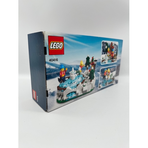 33 - Retired Lego 40416 Ice Skating Rink Limited Edition