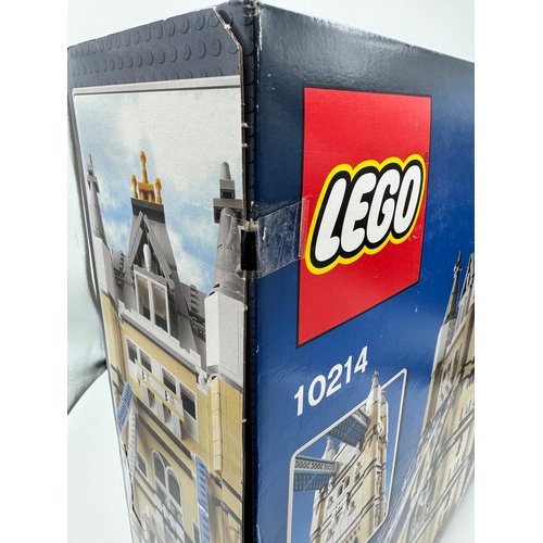 46 - Retired LEGO Creator Tower Bridge (10214)