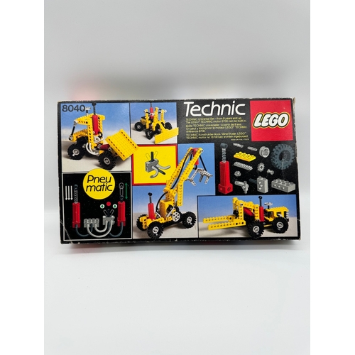 48 - Vintage Lego Technic 8040 incomplete