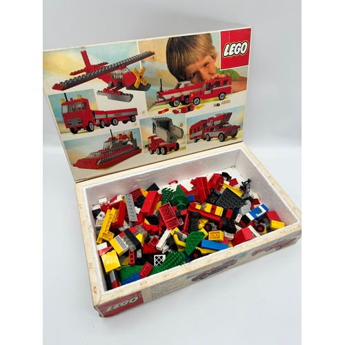 53 - Vintage Lego 722 Box plus lego pieces