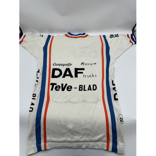 55 - Vintage 1970's DAF Trucks / TeVe-Blad Road Bike Jersey