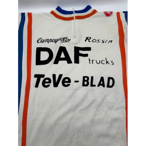 55 - Vintage 1970's DAF Trucks / TeVe-Blad Road Bike Jersey