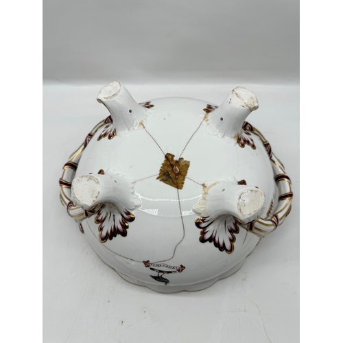 71 - 19th century porcelain tureen hand painted with Vincit Veritas emblem A/F