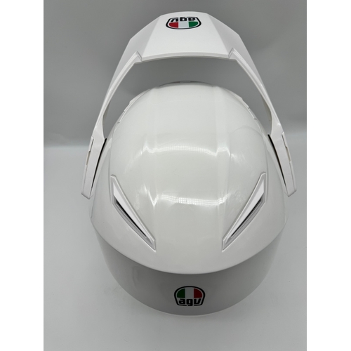 100 - Brand New in Box Agu AX9 AGV E2205 White Full Face Motorcycle Helmet - Large