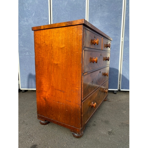 342 - Antique two over three chest of drawers.

Dimensions - 20