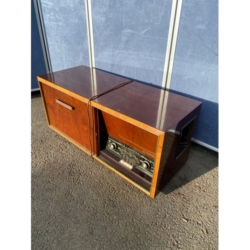 346 - Vintage Philips Radiogram.

Dimensions- 36