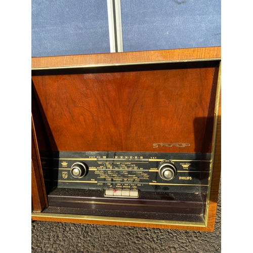 346 - Vintage Philips Radiogram.

Dimensions- 36