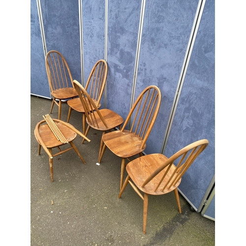 358 - Six Ercol dining chairs. 

Dimensions - 16.5