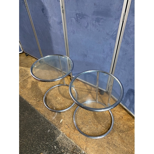 409 - A pair of Tempered glass and chrome side tables. 

Dimensions - 18