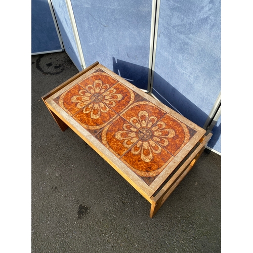 416 - Lovely retro mid century tiled low coffee table.

Dimensions - 37.5