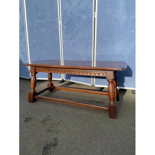 417 - Mahogany coffee table. 

Dimensions - 41.5