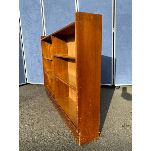 419 - Lovely teak bookshelf unit. 

Dimensions - 48