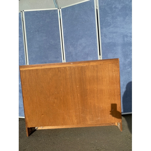 419 - Lovely teak bookshelf unit. 

Dimensions - 48