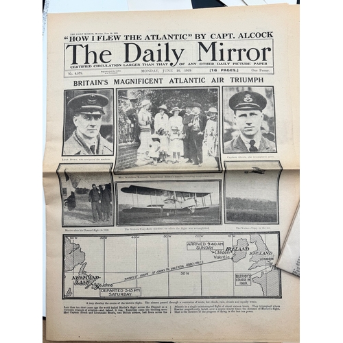 114 - Collection of vintage ephemera including The Daily Mirror 1912 Titanic Headline, Tom & Jerry Comic +... 