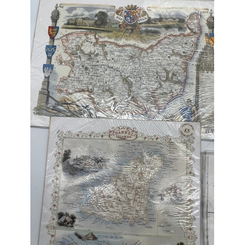 126 - Prints of world maps