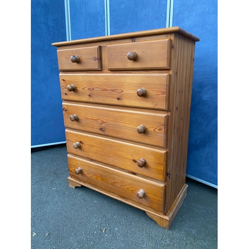 442 - Lovely pine two over four chest of drawers. 

Dimensions - 16.5