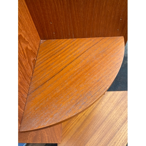 455 - Mid century teak G-Plan corner unit.

See images for all dimensions.