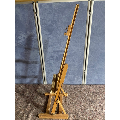 582 - Vintage small table top wooden Daler Rowney art easel. 

Dimensions - 34.5