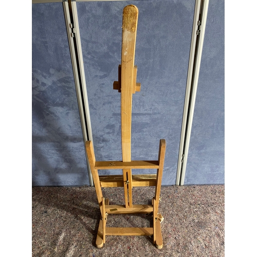 582 - Vintage small table top wooden Daler Rowney art easel. 

Dimensions - 34.5