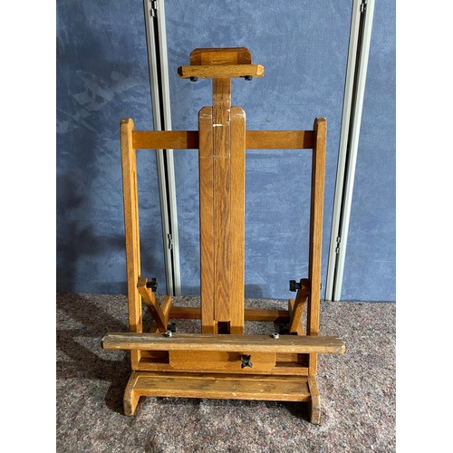 583 - Vintage small table top wooden art easel. 

Dimensions - 22