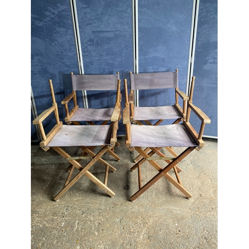 585 - Four wooden foldable directors chairs. 

Dimensions - 21