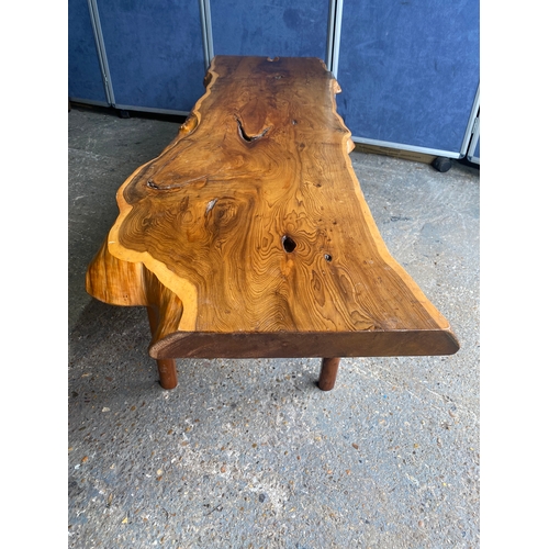 593 - Wooden yew timbered bench stamped Reynolds of Ludlow, circa 1960

Dimensions -  60.5