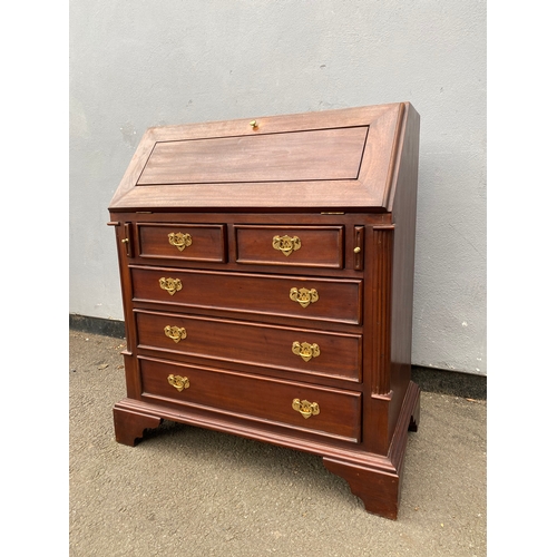 595 - 20th Century Mahogany bureau / writing desk. 

Dimensions - 17