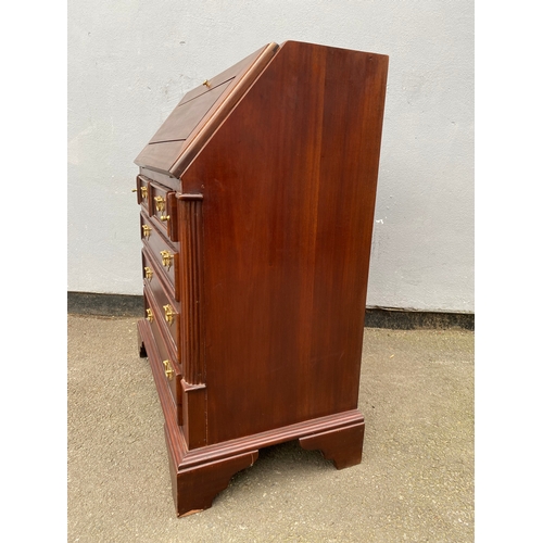 595 - 20th Century Mahogany bureau / writing desk. 

Dimensions - 17