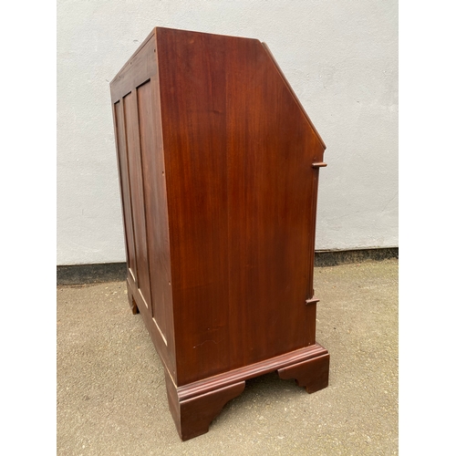 595 - 20th Century Mahogany bureau / writing desk. 

Dimensions - 17