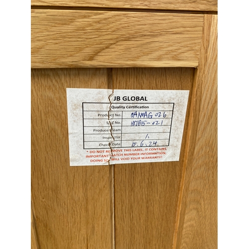 596 - Pair of modern Solid Oak Chest of drawers. 

Dimensions - 31