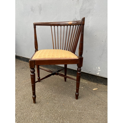 602 - Antique Corner chair. 

Dimensions - 22.5