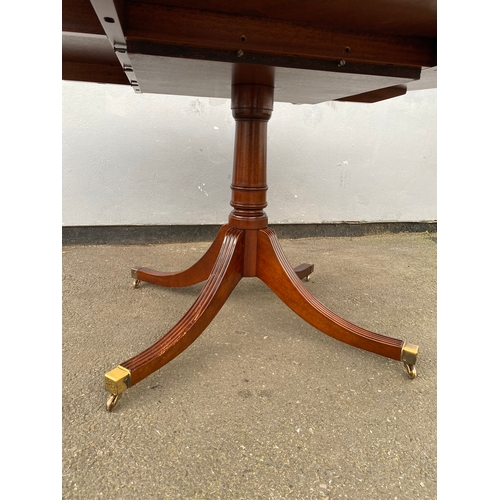 613 - Lovely Regency Revival Mahogany & Satinwood banded circular dining table and four chairs. 

Please s... 