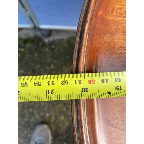 303 - Beautiful Antique tilt top side table with painted foliage to legs

Dimensions - 20.5