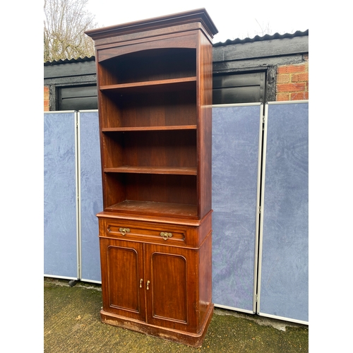 308 - Antique mahogany bookcase. 

Please see images for all dimensions. Does come in two sections and pli... 