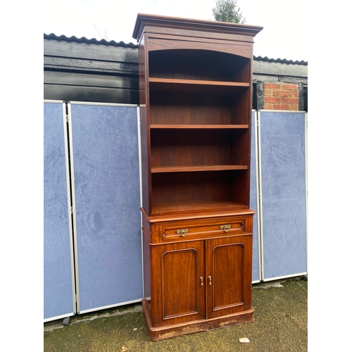 308 - Antique mahogany bookcase. 

Please see images for all dimensions. Does come in two sections and pli... 