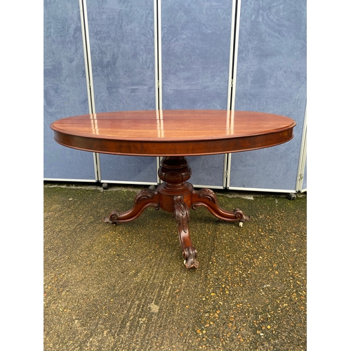 310 - Antique oval dining table and four chairs. 

Please see images for all dimensions.