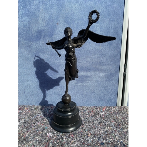 330 - Charming Moreau angel standing on a rock in bronze.
38cm