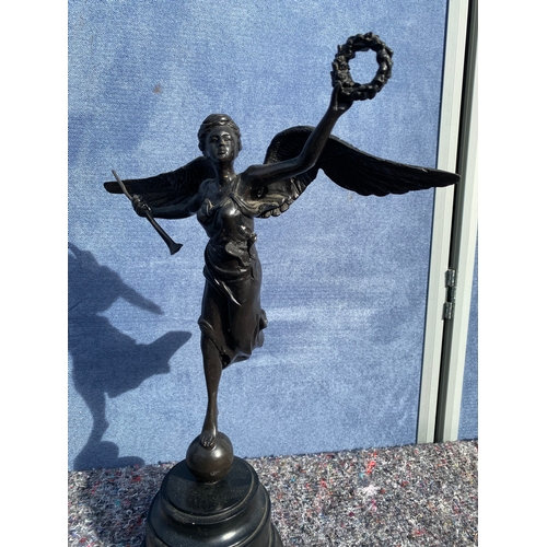 330 - Charming Moreau angel standing on a rock in bronze.
38cm