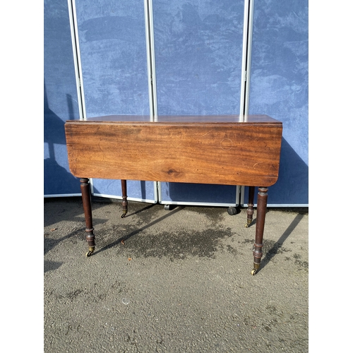 Antique mahogany drop leaf table. 

Please see images for dimensions.