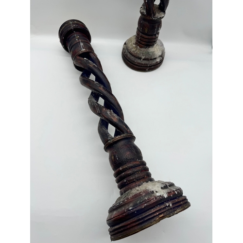 15 - Pair of vintage barley twist candlesticks - 61cm