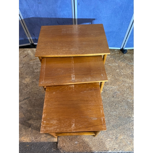 389 - Mid century teak nest of three tables. 

Please see images for the dimensions of the largest for ref... 